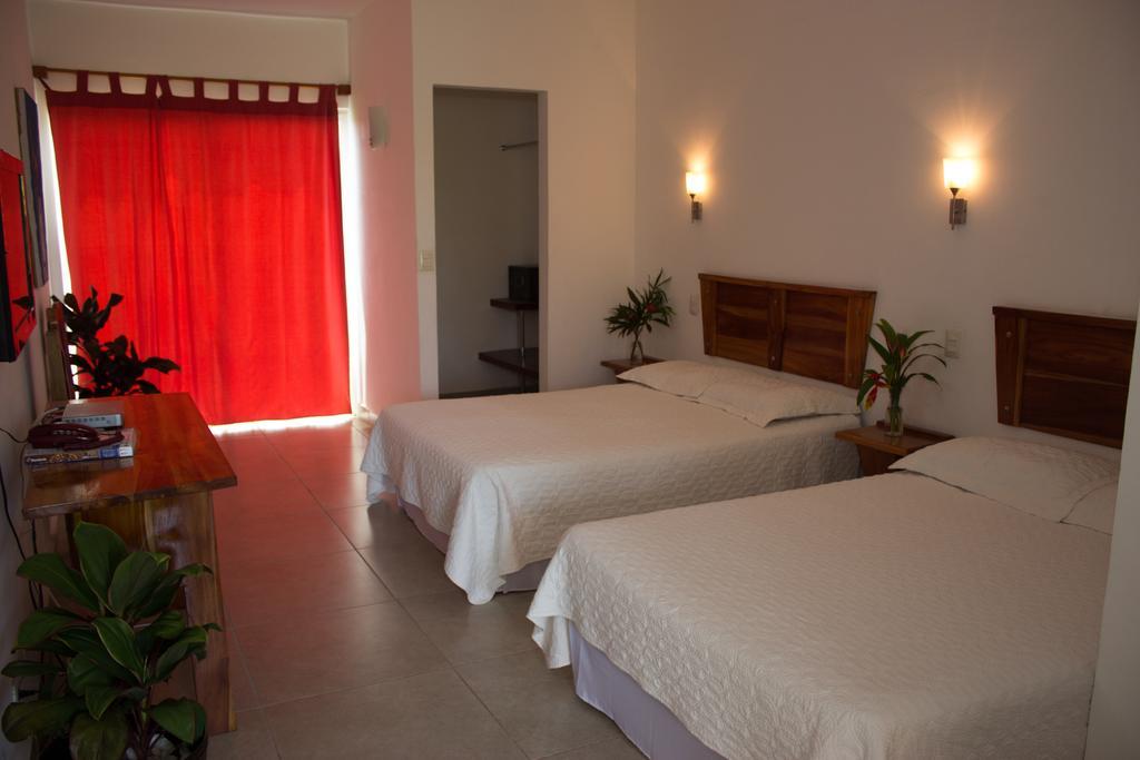 Hotel Vista Lago Santiago Bagian luar foto
