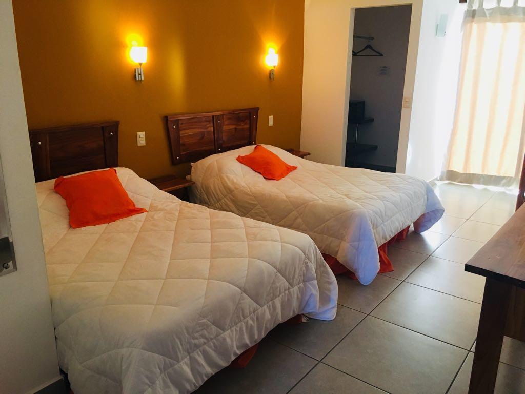 Hotel Vista Lago Santiago Bagian luar foto